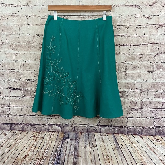 Sag Harbor Green Linen Blend Floral Appliqué A Line Skirt - Picture 1 of 10